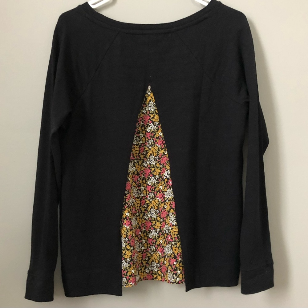 Loft Mixed Media Floral Back slit panel. NWT Size S